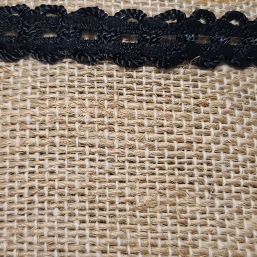 Chanchis Black Eyelet Adjustable Choker Necklace - Picture 2 of 3